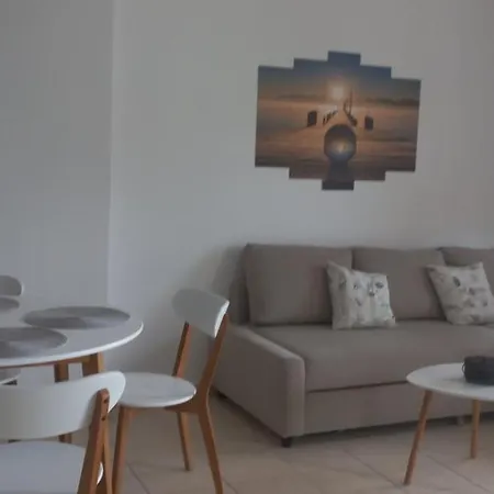 Sidro Spacious With Big Balcony *
