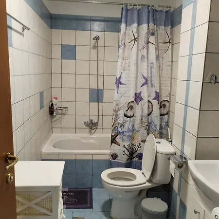 Sidro Spacious With Big Balcony Apartment